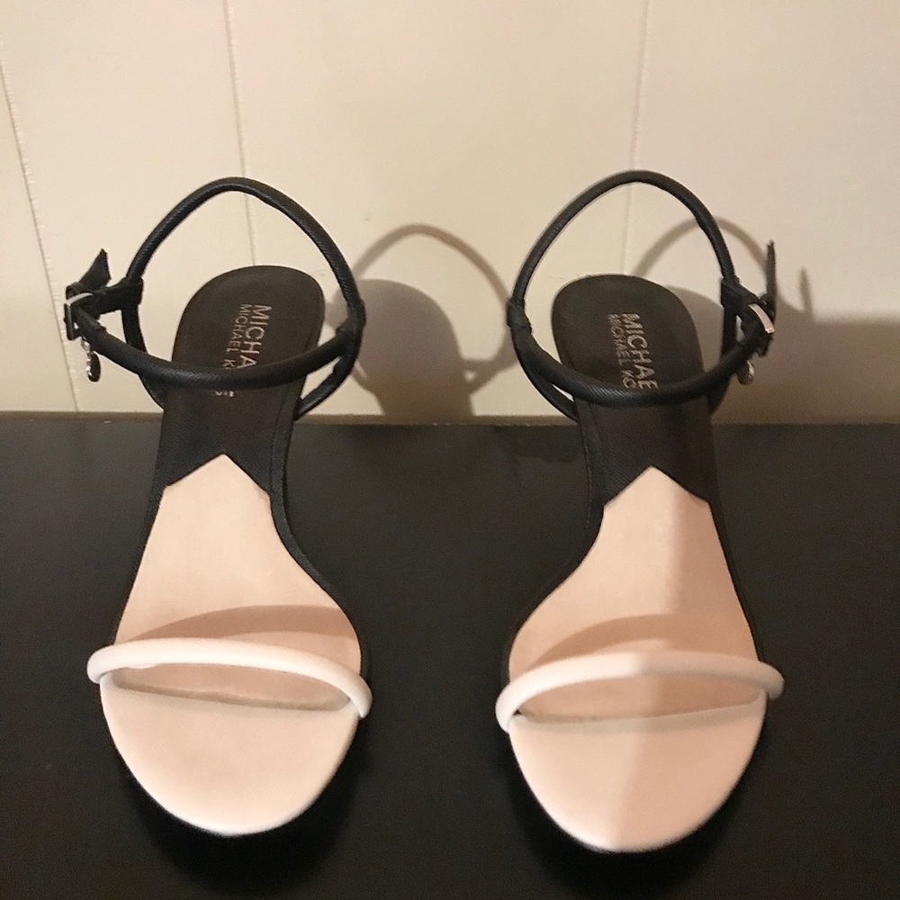 Michael Kors Size 6 Heels (NEW)
